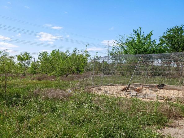 14325 S Turnerville RD, Buda TX 78610