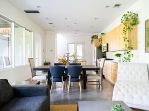 1302 S 5th ST B, Austin TX 78704