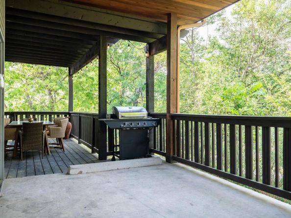 1302 S 5th ST B, Austin TX 78704