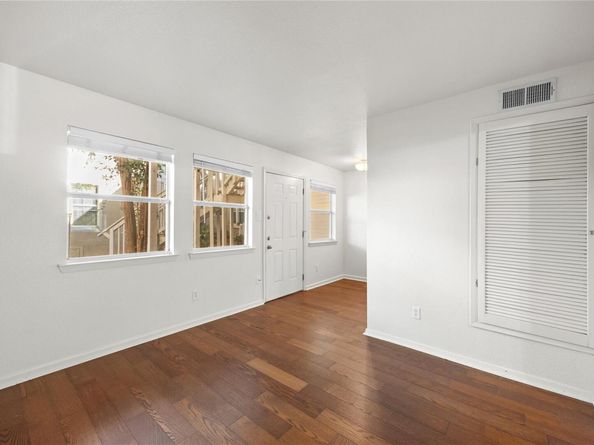 1110 W 22nd ST 2, Austin TX 78705