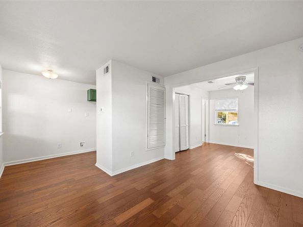 1110 W 22nd ST 2, Austin TX 78705