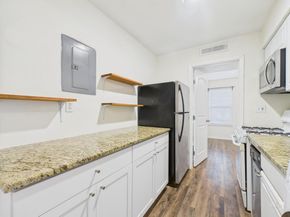 1106 W 22nd ST 5, Austin TX 78705