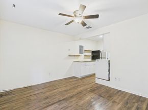 1106 W 22nd ST 5, Austin TX 78705