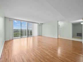 40 N Interstate 35 Highway 8C4, Austin TX 78701