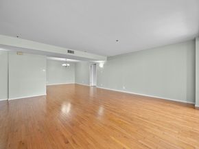 40 N Interstate 35 Highway 8C4, Austin TX 78701