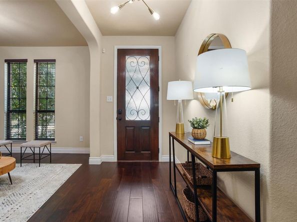 121 E Adelanta PL, Round Rock TX 78681