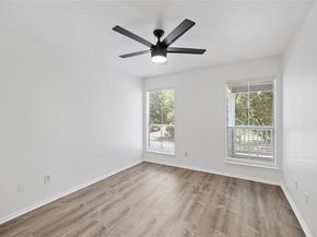 1614 Redwater DR 122, Austin TX 78748