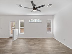 1614 Redwater DR 122, Austin TX 78748