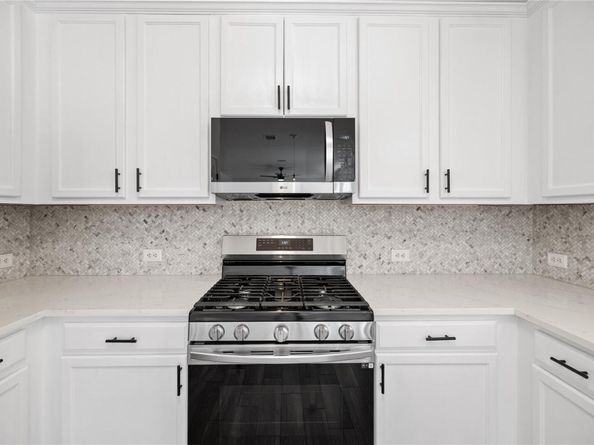 1614 Redwater DR 122, Austin TX 78748