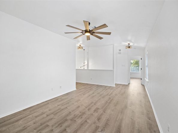 1614 Redwater DR 122, Austin TX 78748