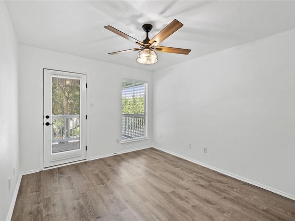 1614 Redwater DR 122, Austin TX 78748