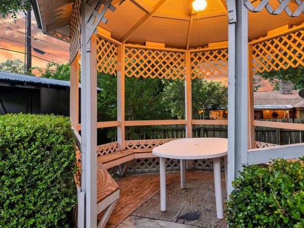 4807 Carsonhill DR, Austin TX 78723