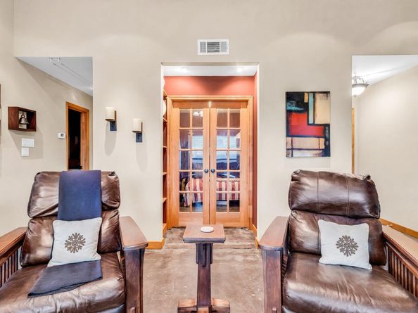1406 Windsor RD 305, Austin TX 78703