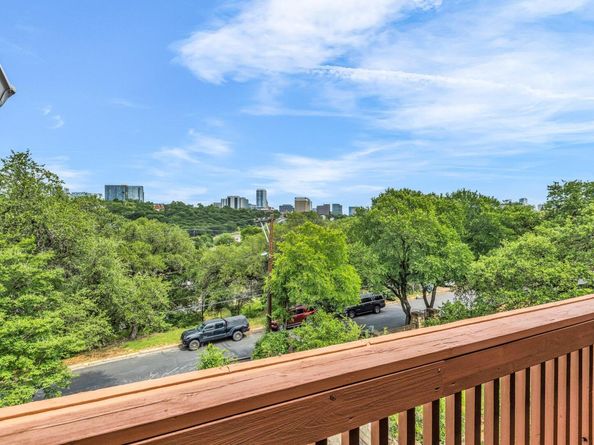 1406 Windsor RD 305, Austin TX 78703