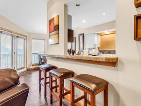 1406 Windsor RD 305, Austin TX 78703
