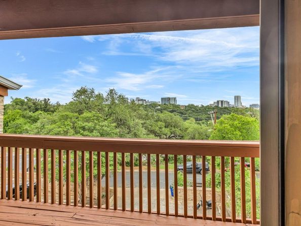 1406 Windsor RD 305, Austin TX 78703