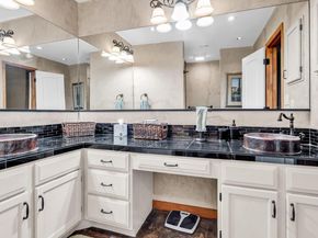 1406 Windsor RD 305, Austin TX 78703