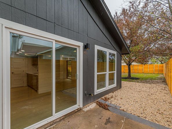 12811 Copper Cliff Ave B, Austin TX 78727