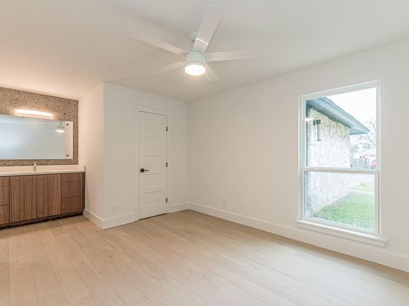 12811 Copper Cliff Ave B, Austin TX 78727