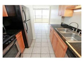 1800 Lavaca ST 204, Austin TX 78701