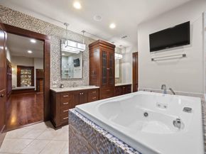 1242 S Austin Ave, Georgetown TX 78626