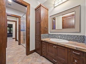 1242 S Austin Ave, Georgetown TX 78626