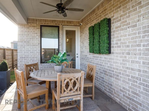 9517 Boathouse DR, Austin TX 78744