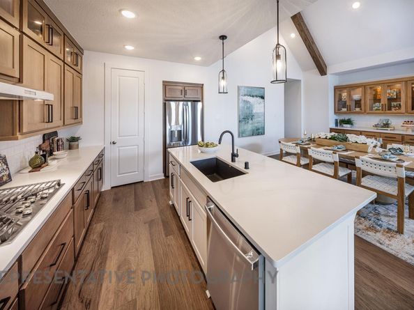 9517 Boathouse DR, Austin TX 78744