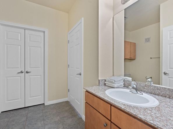 2502 Leon ST 501, Austin TX 78705