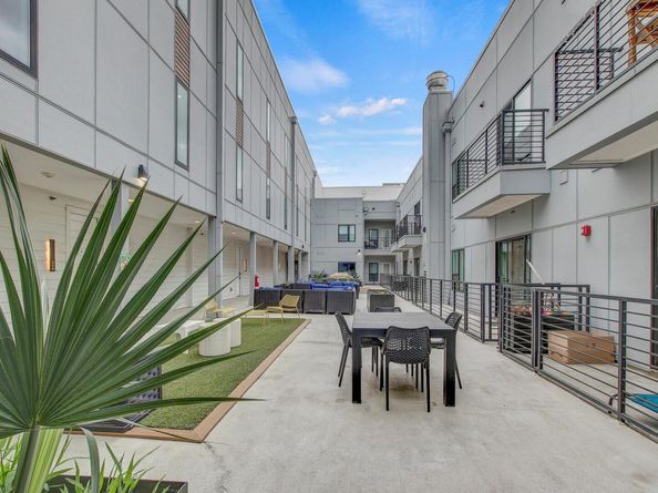 2220 Webberville RD 225, Austin TX 78702