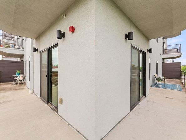 6444 Burnet RD 204, Austin TX 78757