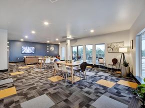 6444 Burnet RD 204, Austin TX 78757