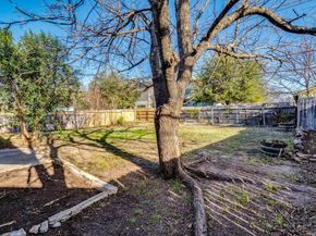 1600 Pine Knoll DR, Austin TX 78758