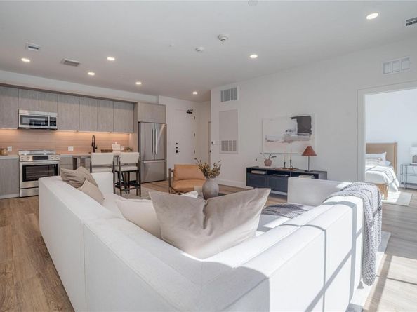 4315 S Congress Ave 205, Austin TX 78745