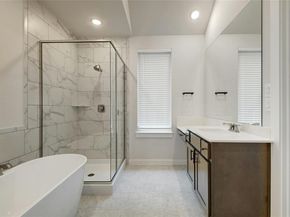 633 Pecan Bottom TRL, Georgetown TX 78628