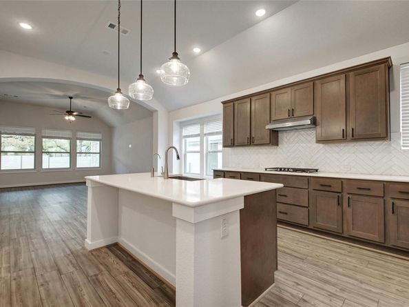 633 Pecan Bottom TRL, Georgetown TX 78628