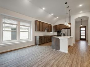 633 Pecan Bottom TRL, Georgetown TX 78628