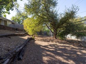 2326 Hartford RD, Austin TX 78703