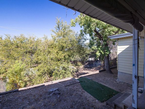 2326 Hartford RD, Austin TX 78703