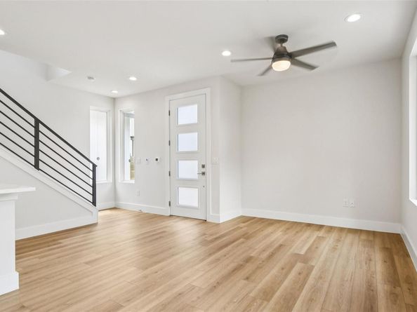 106 W Fawnridge DR 2, Austin TX 78753
