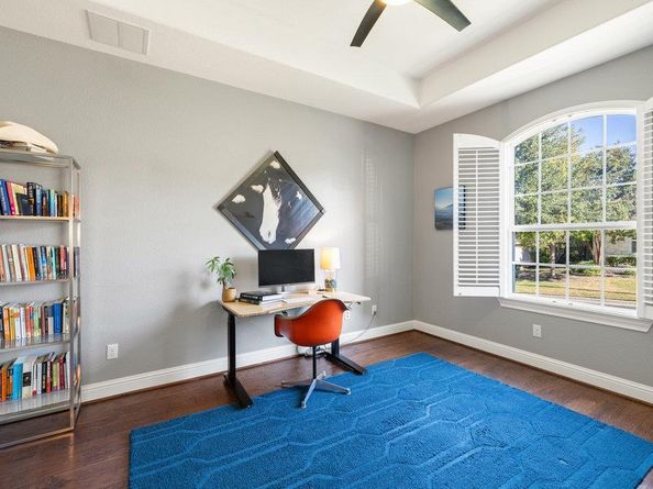 9116 Villa Norte DR, Austin TX 78726