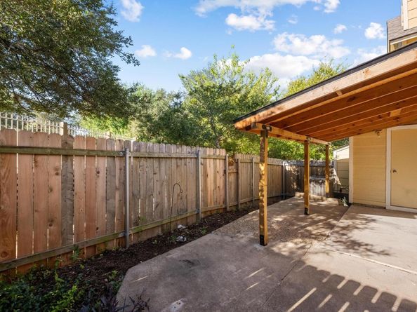11901 Swearingen DR 39, Austin TX 78758