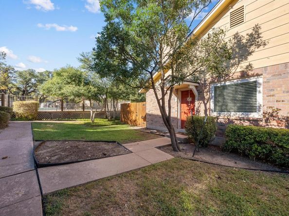 11901 Swearingen DR 39, Austin TX 78758