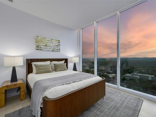 313 W 17th ST 2204, Austin TX 78701