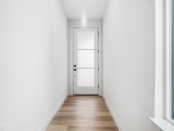 10813 Hermosillo DR 1005, Austin TX 78758