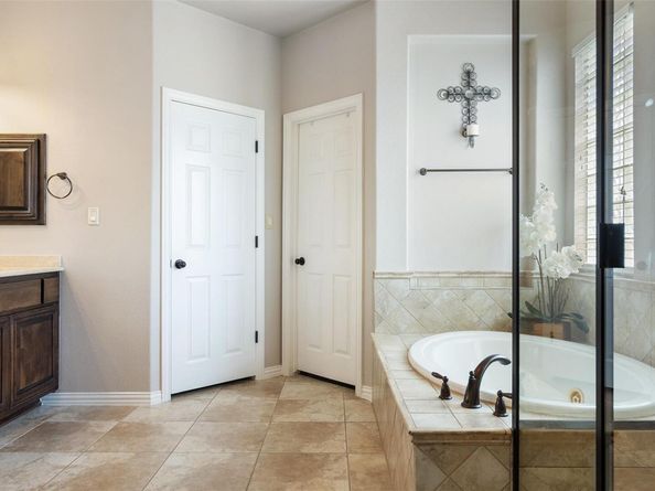 4509 Mont Blanc DR, Bee Cave TX 78738