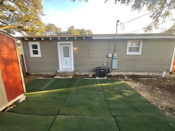 18302 Red Bud LN, Jonestown TX 78645