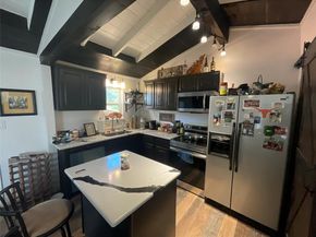 18302 Red Bud LN, Jonestown TX 78645