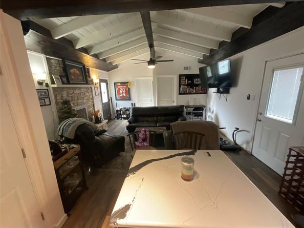 18302 Red Bud LN, Jonestown TX 78645