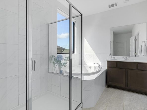 1421 Castalo LN, Leander TX 78641